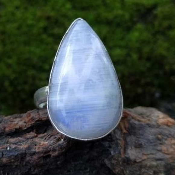 Jewelry - Artisan Handmade rainbow moonstone ring